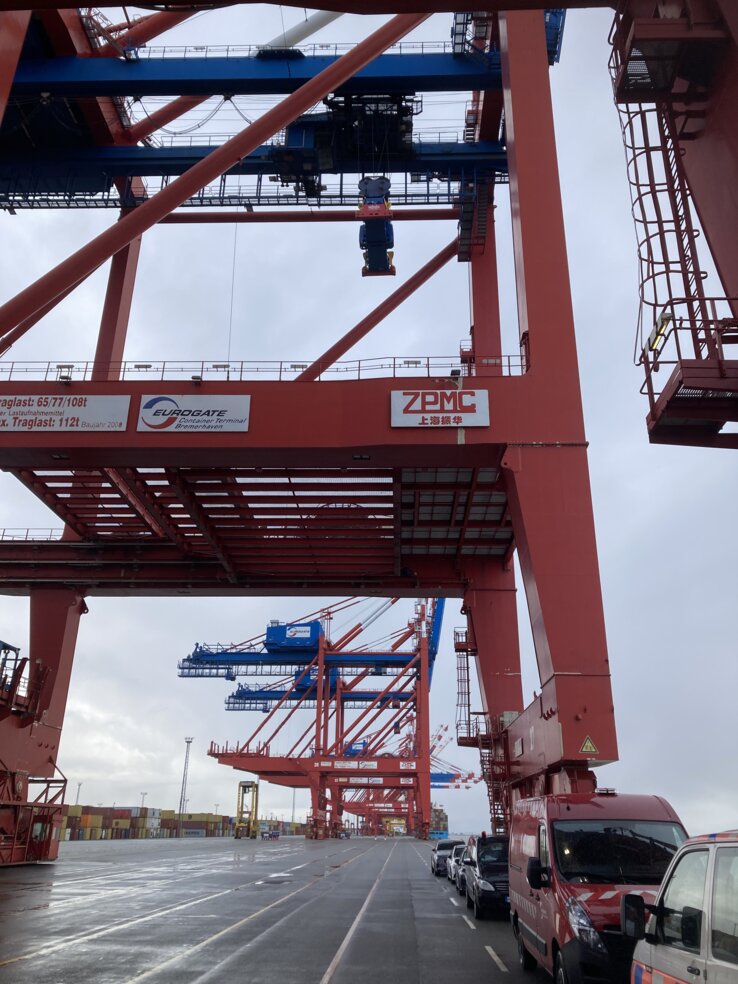 Kalmar and Eurogate Wilhelmshaven - Relocating and modifying two STS cranes