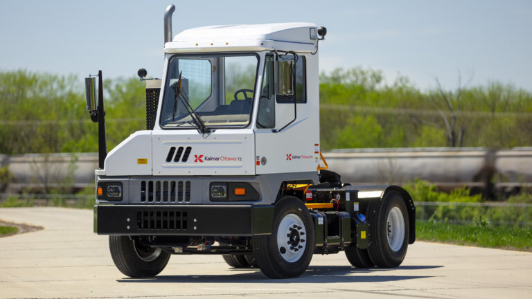 Ottawa T2 Terminal Tractor & Yard Truck